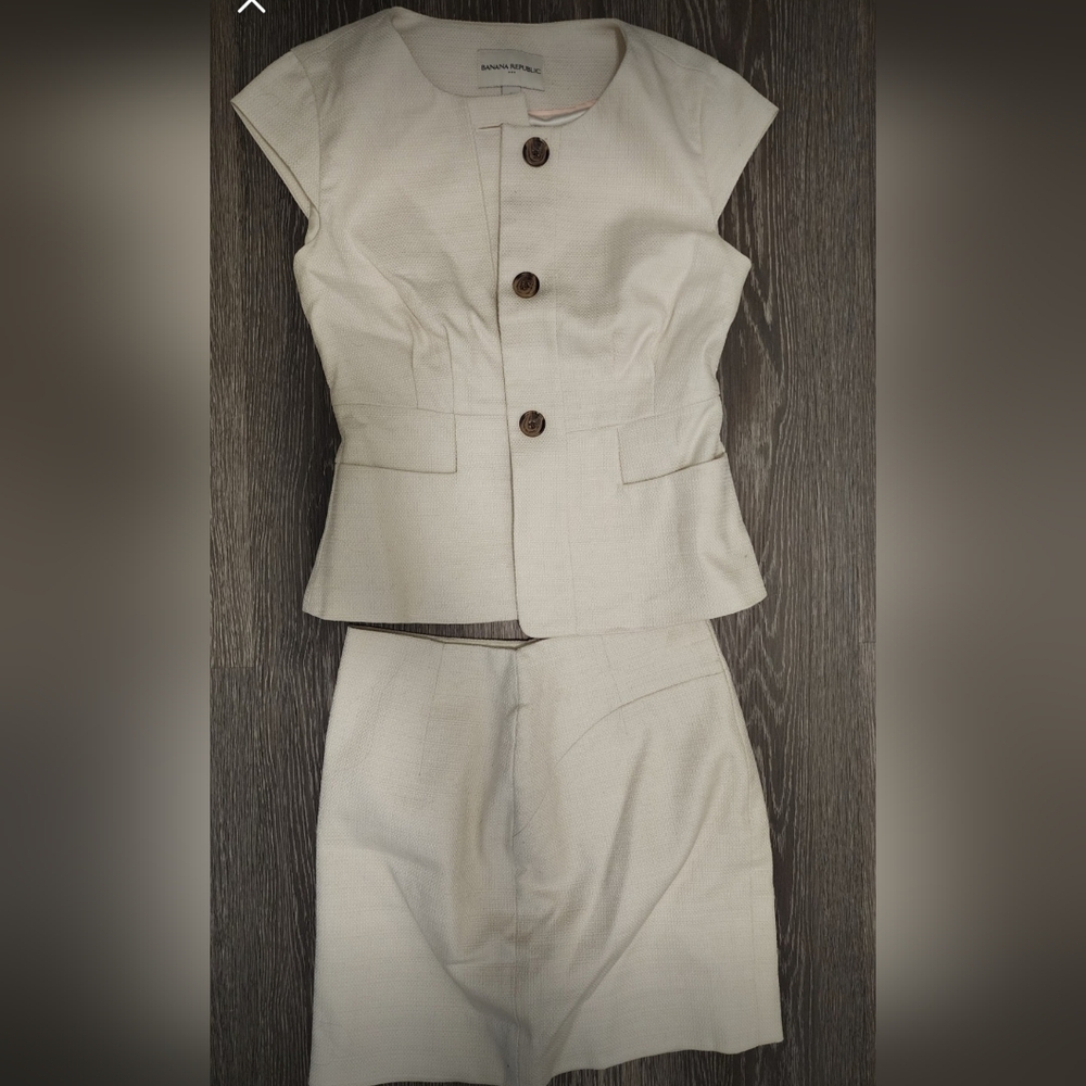 Banana Republic Vest & Skirt